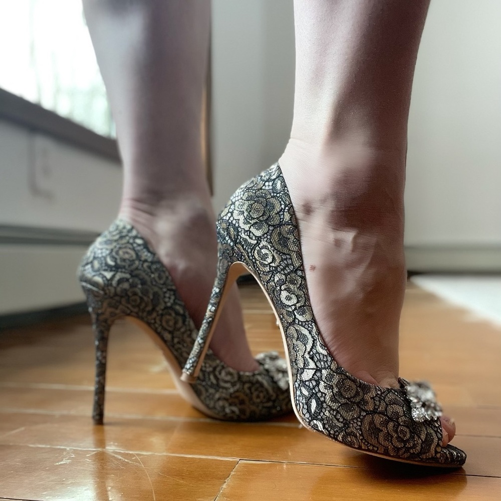 Badgley Mischka 8,5 brand new!